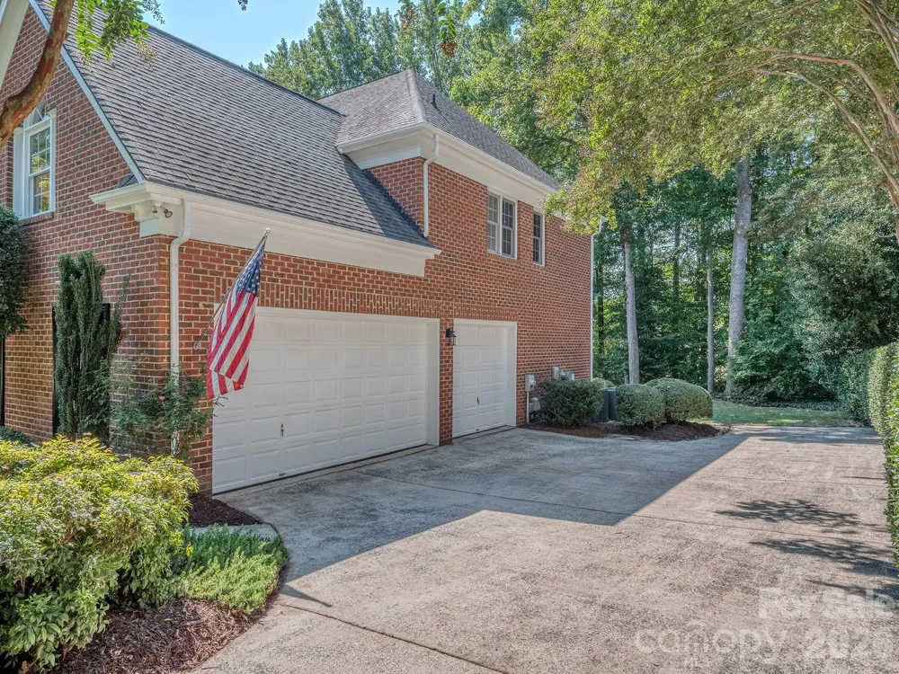9707 St Barts Lane Huntersville, NC 28078