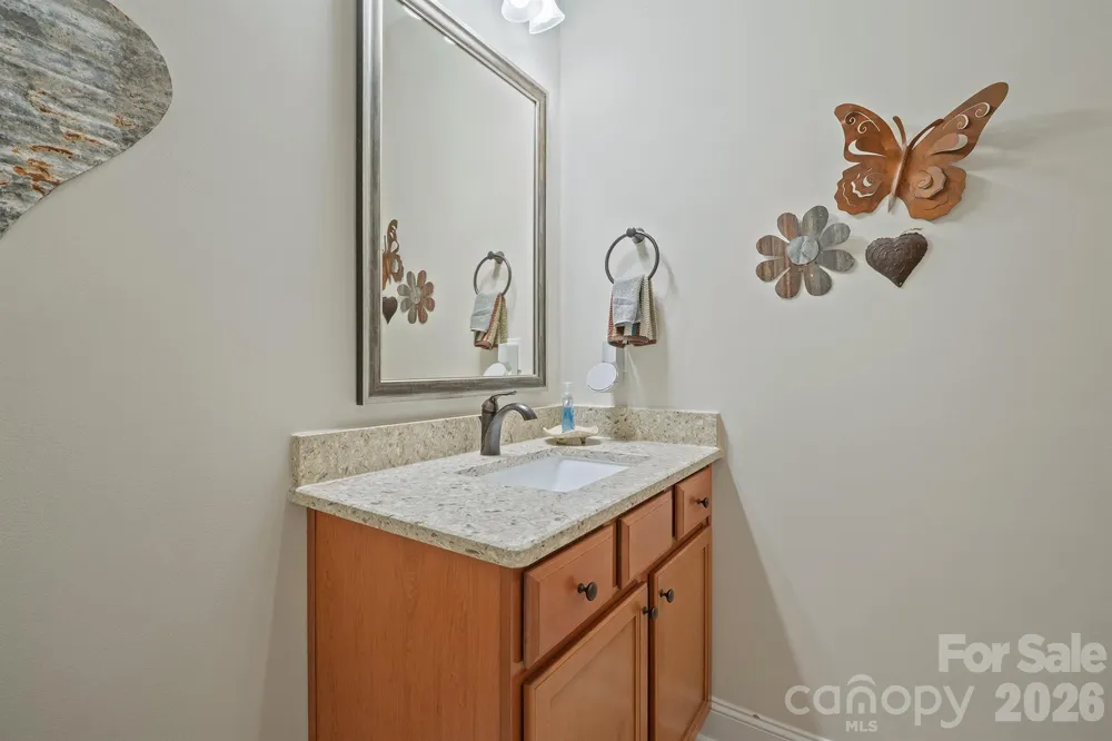 2205 Lincolnshire Lane Waxhaw, NC 28173