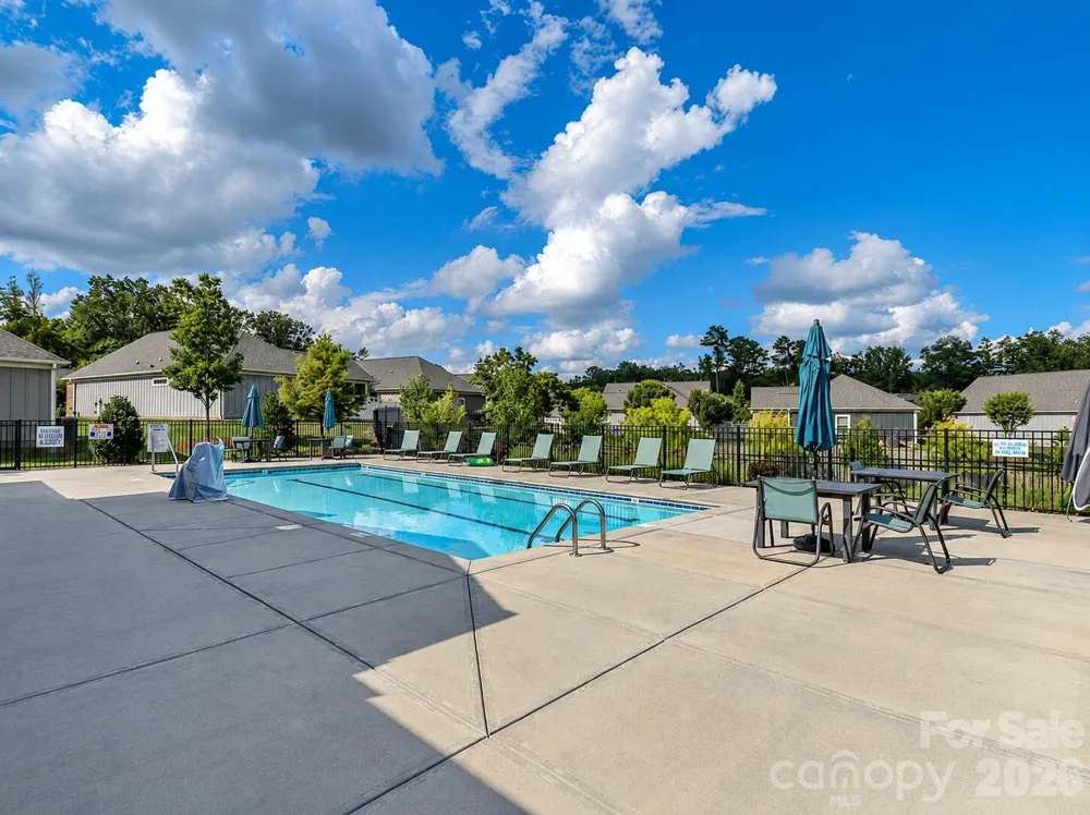 2205 Lincolnshire Lane Waxhaw, NC 28173