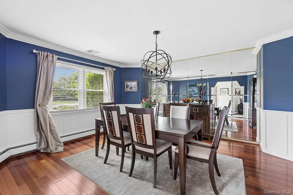9 Dove Lane Bay Shore, NY 11706