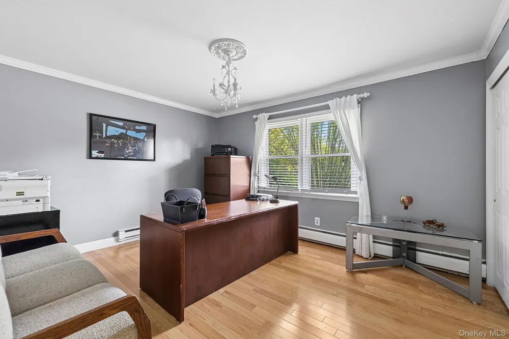 9 Dove Lane Bay Shore, NY 11706