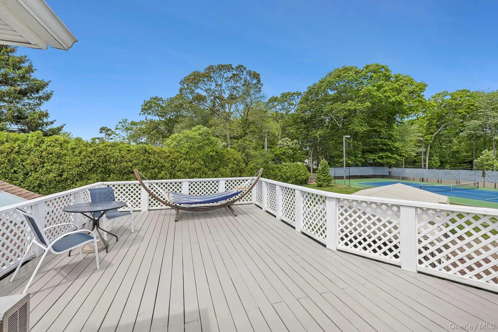 9 Dove Lane Bay Shore, NY 11706