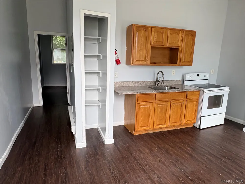 384 Washington Street #1R Newburgh, NY 12550