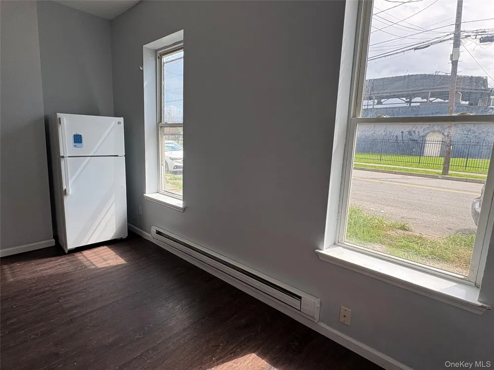 384 Washington Street #1R Newburgh, NY 12550