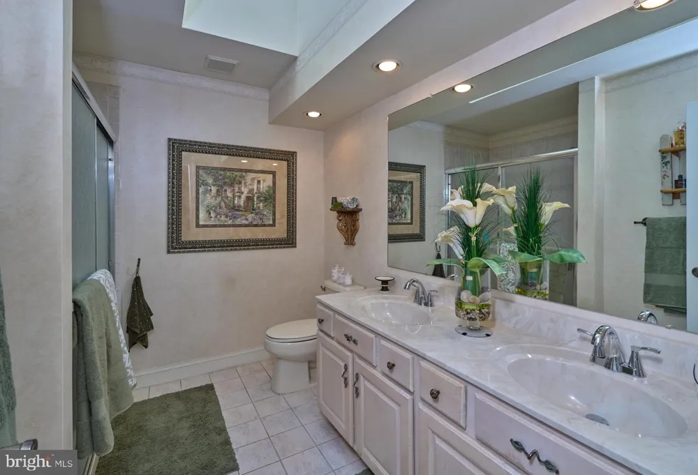 1280 TAYLOR DRIVE Langhorne, PA 19047