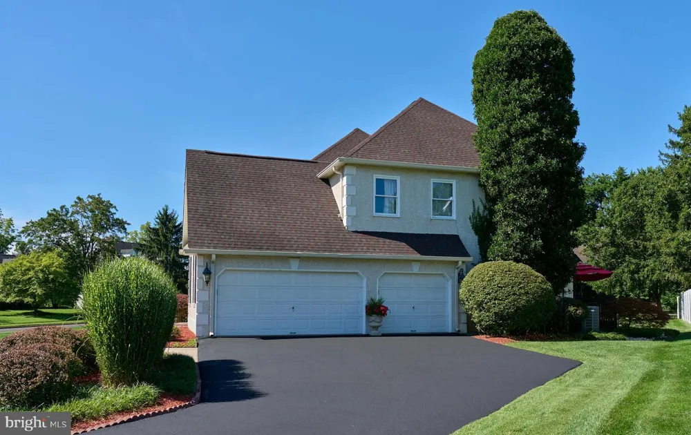 1280 TAYLOR DRIVE Langhorne, PA 19047