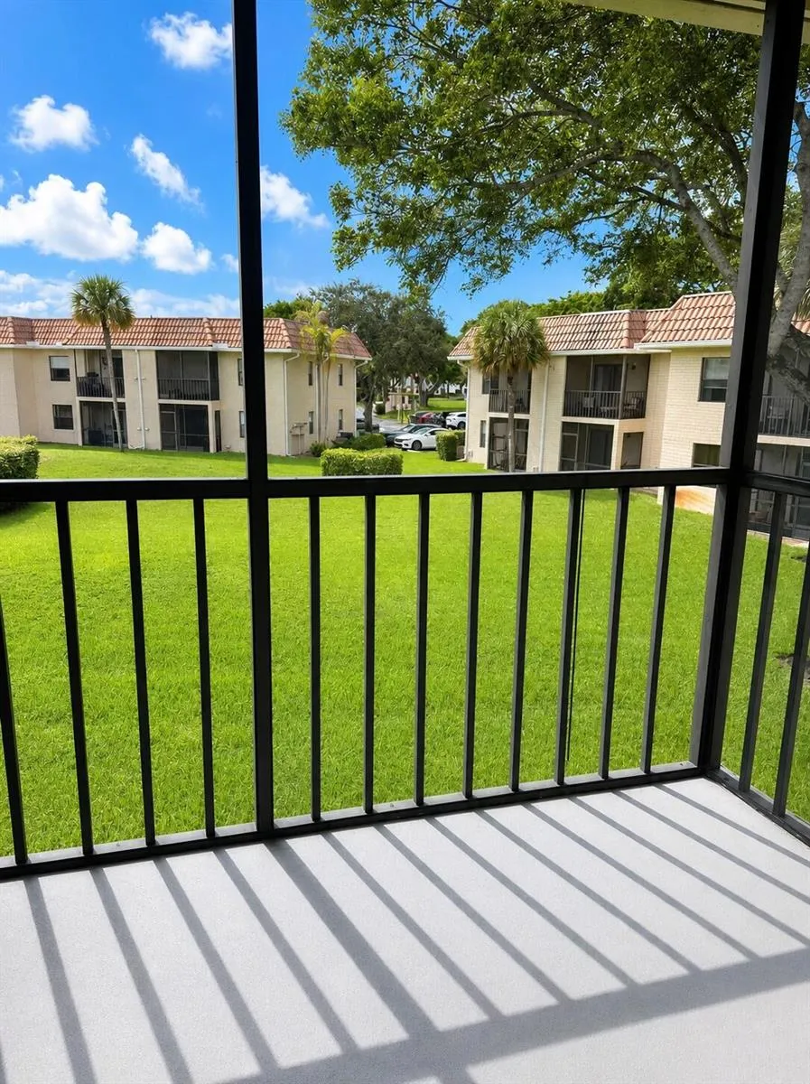 6716 Palmetto Circle S #202 Boca Raton, FL 33433