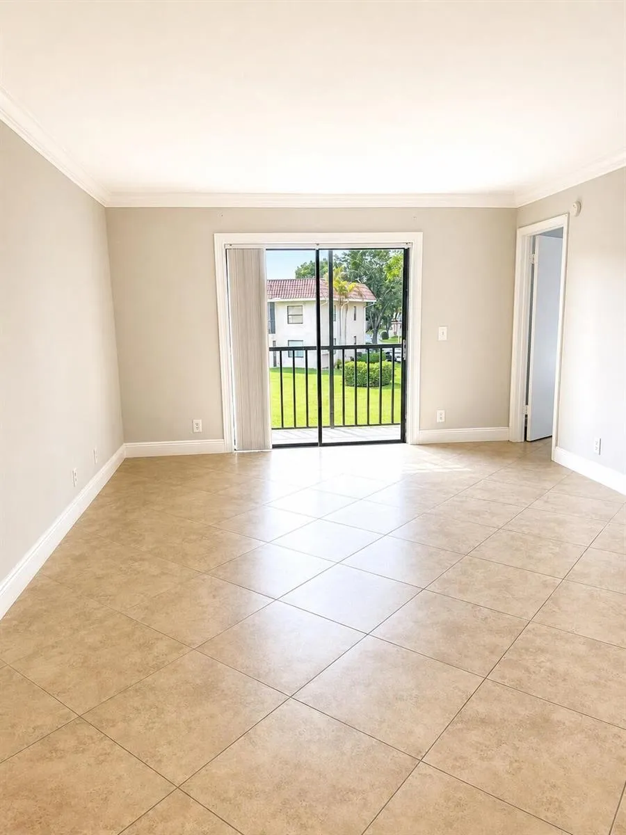 6716 Palmetto Circle S #202 Boca Raton, FL 33433