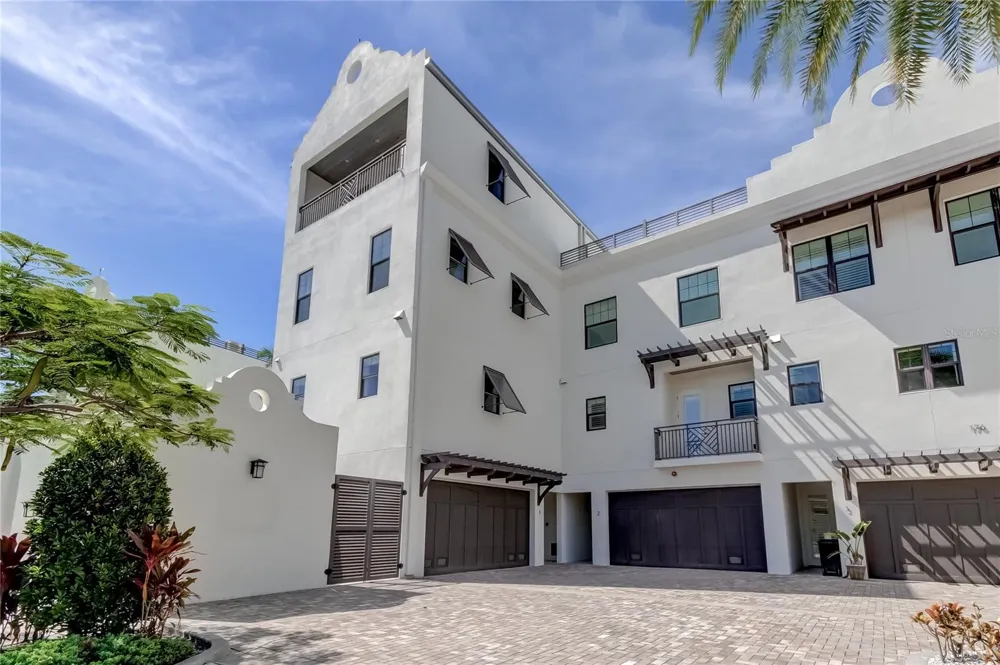 176 BRIGHTWATER DRIVE #2 Clearwater, FL 33767