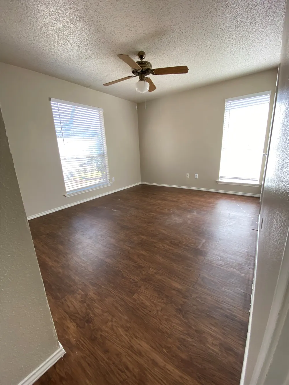 2024 Redwing Way Round Rock, TX 78664