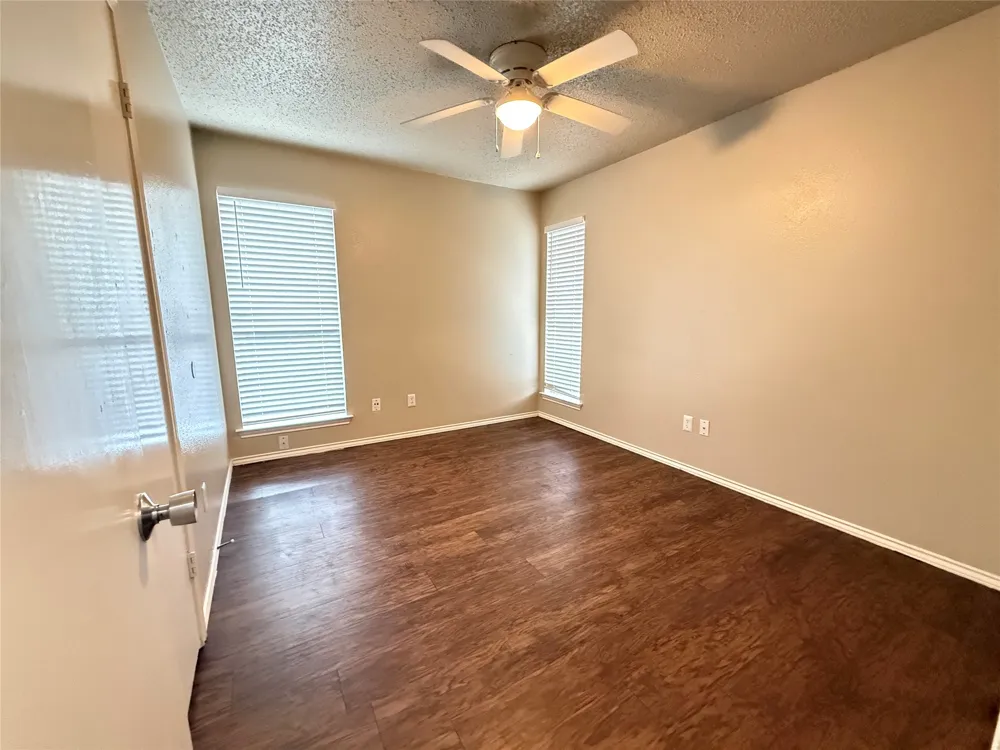 2024 Redwing Way Round Rock, TX 78664