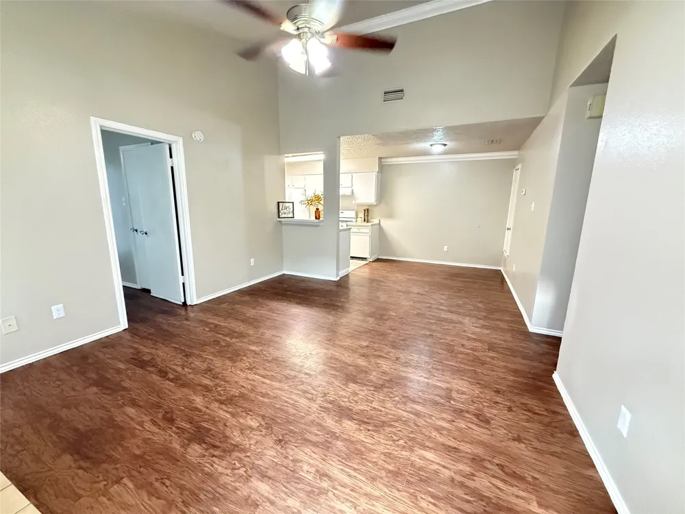 2024 Redwing Way Round Rock, TX 78664