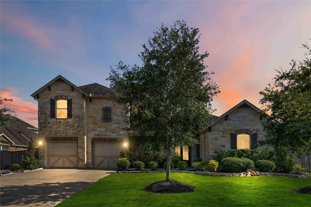 13510 Sorghum Drive Rosharon, TX 77583