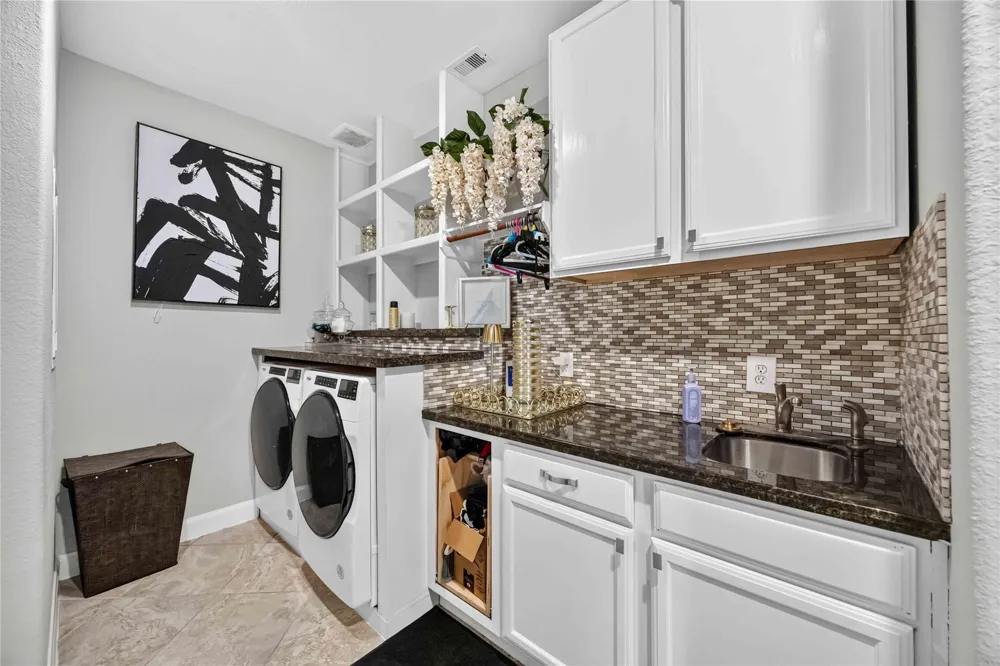 13510 Sorghum Drive Rosharon, TX 77583