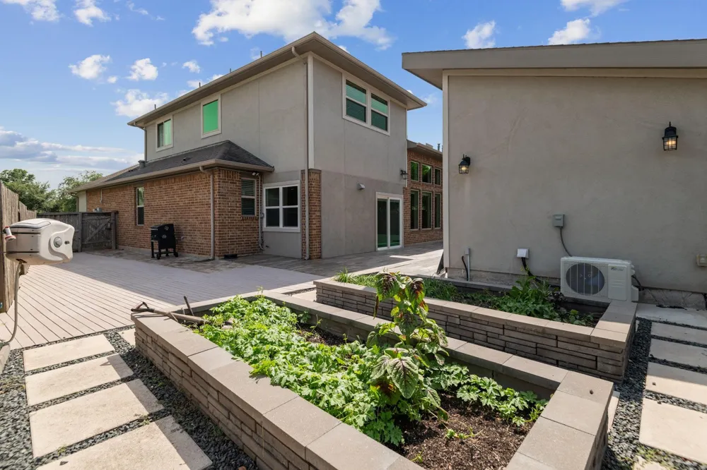 6510 Brady Springs Court Sugar Land, TX 77479