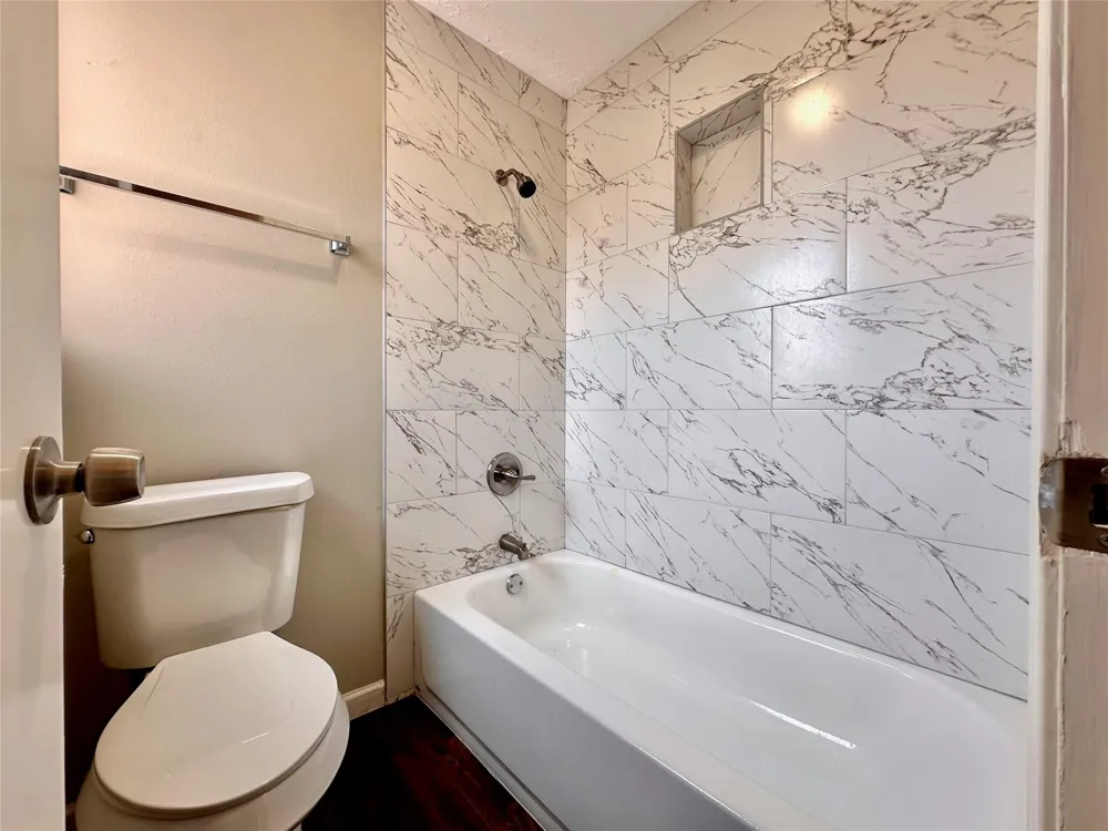 3439 Aspen Bend Drive Houston, TX 77068