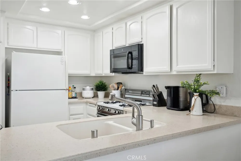 22230 S Vermont Avenue #102B Torrance, CA 90502