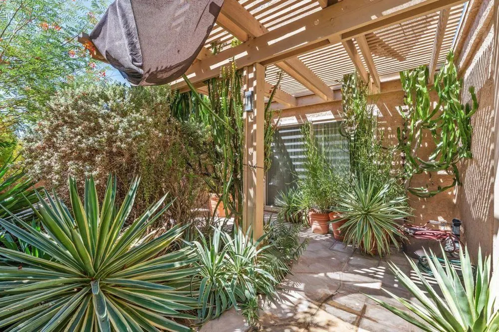 44239 Venice Court Palm Desert, CA 92260