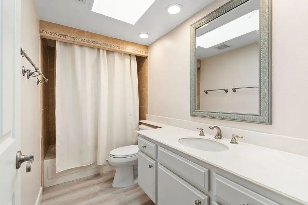 44239 Venice Court Palm Desert, CA 92260