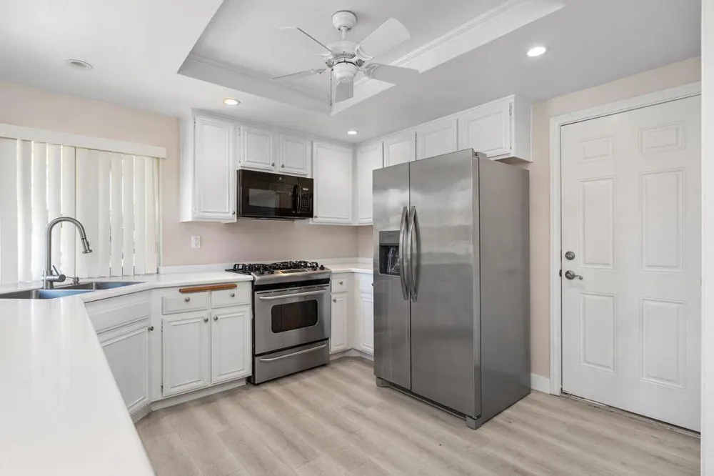 44239 Venice Court Palm Desert, CA 92260