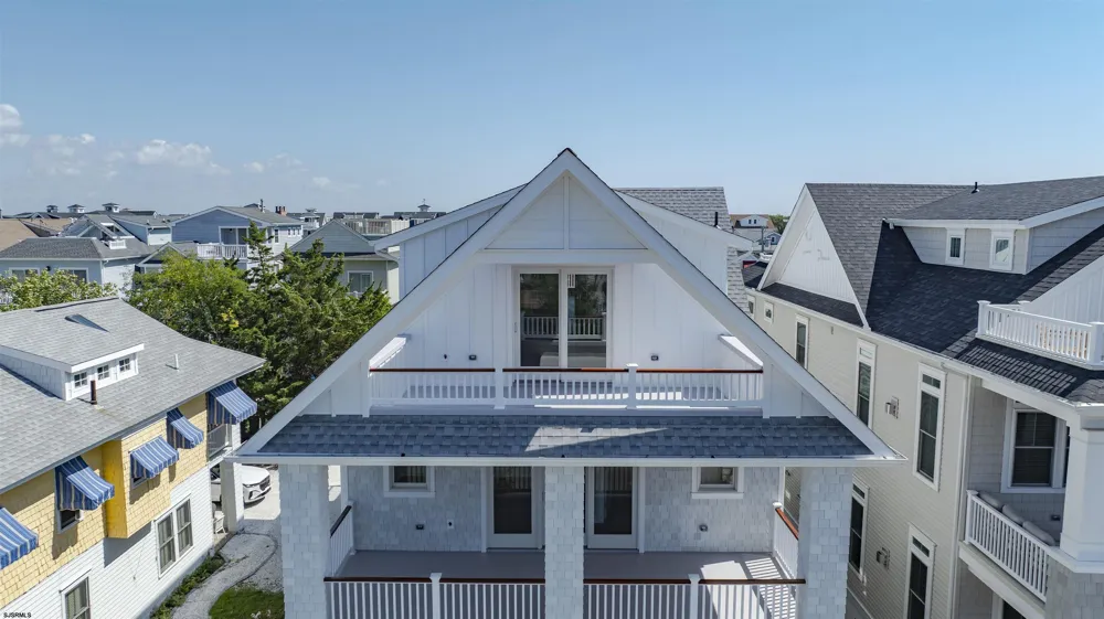 827 Saint Charles Pl Ocean City, NJ 08226