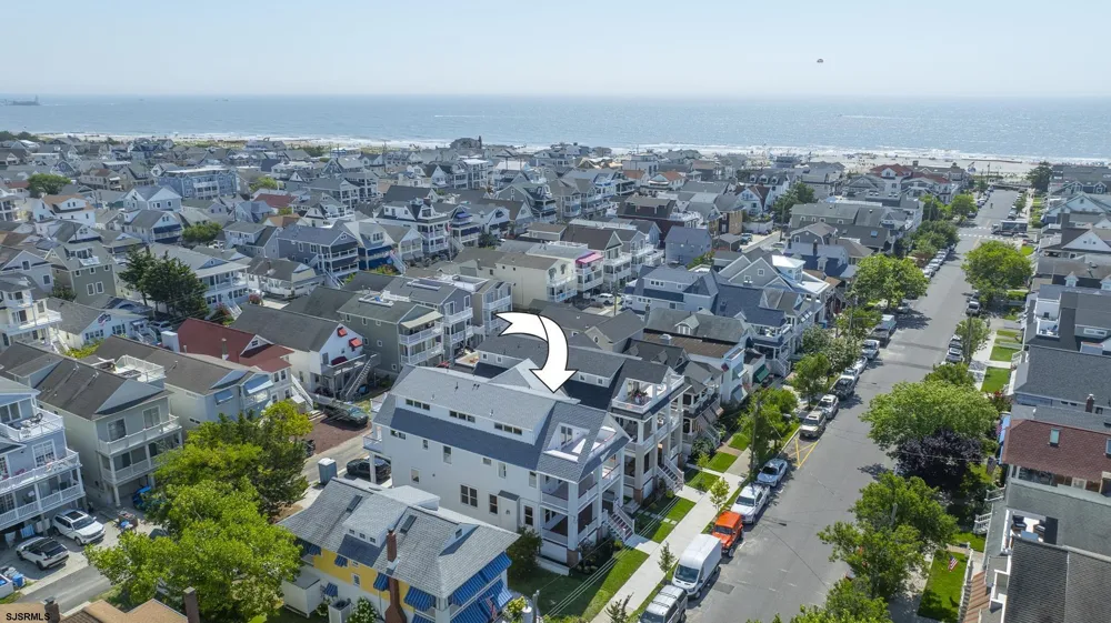 827 Saint Charles Pl Ocean City, NJ 08226