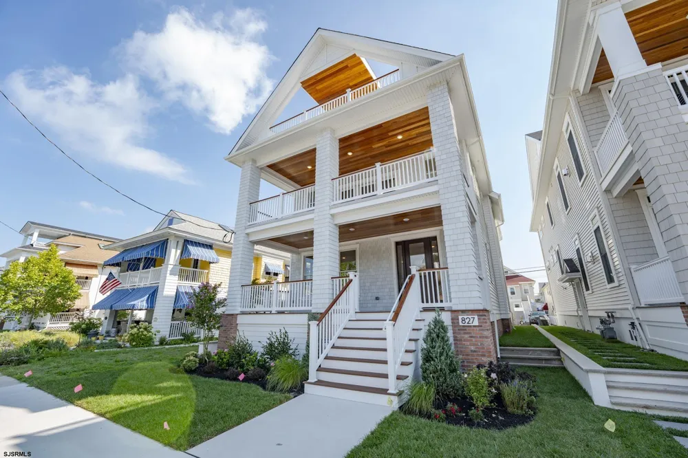 827 Saint Charles Pl Ocean City, NJ 08226