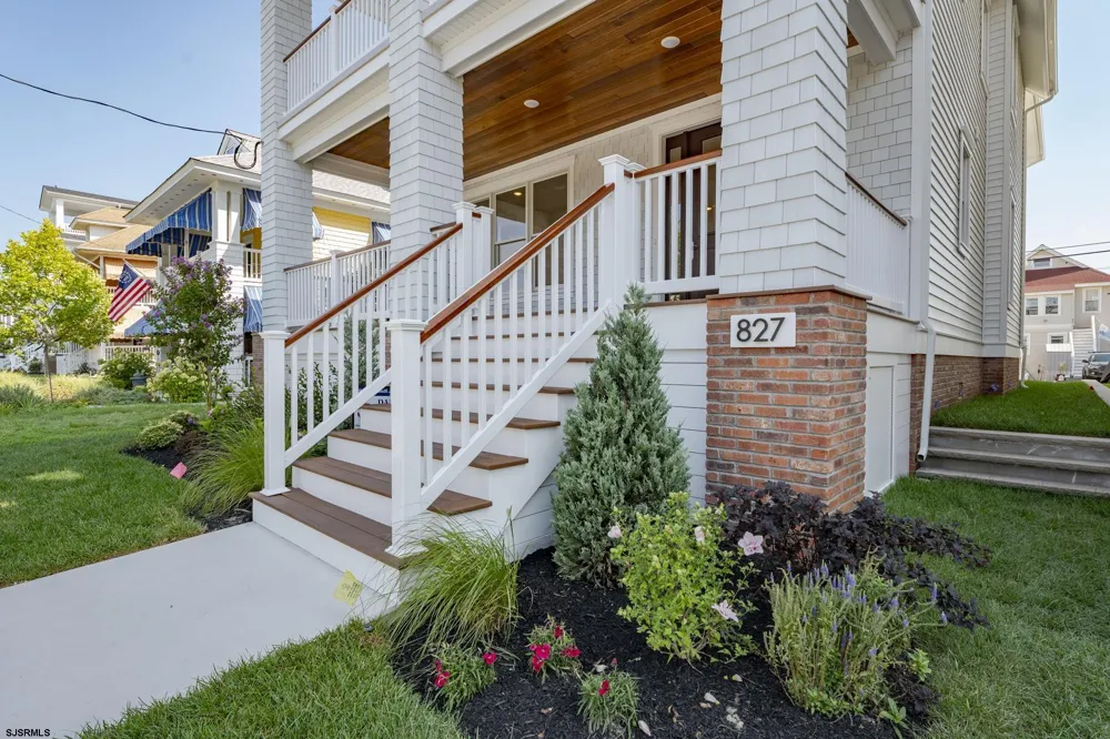 827 Saint Charles Pl Ocean City, NJ 08226