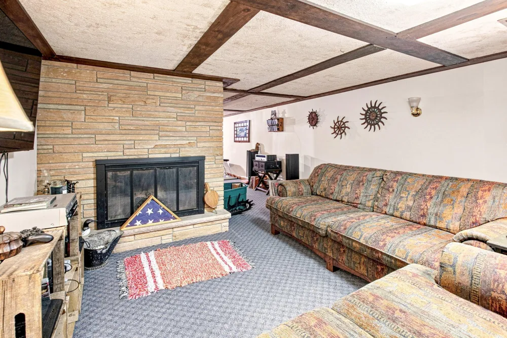 9557 Cleveland Avenue Baroda Township, MI 49101