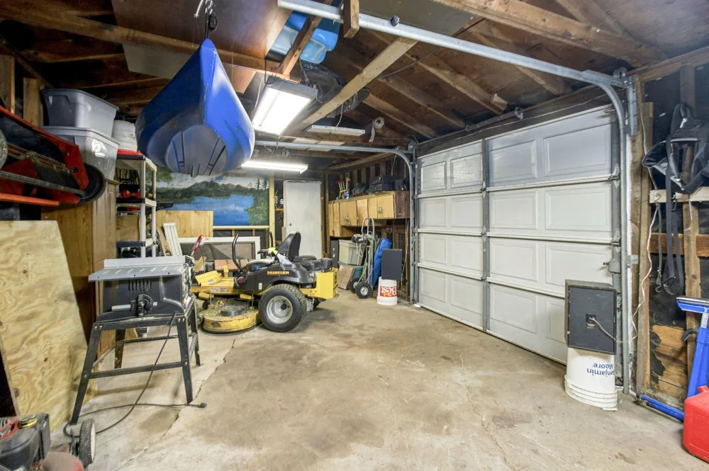 9557 Cleveland Avenue Baroda Township, MI 49101
