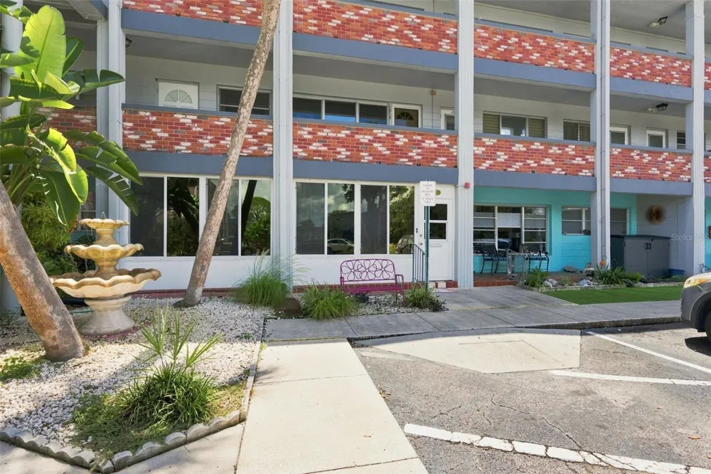 4300 58TH STREET #1817 Kenneth City, FL 33709