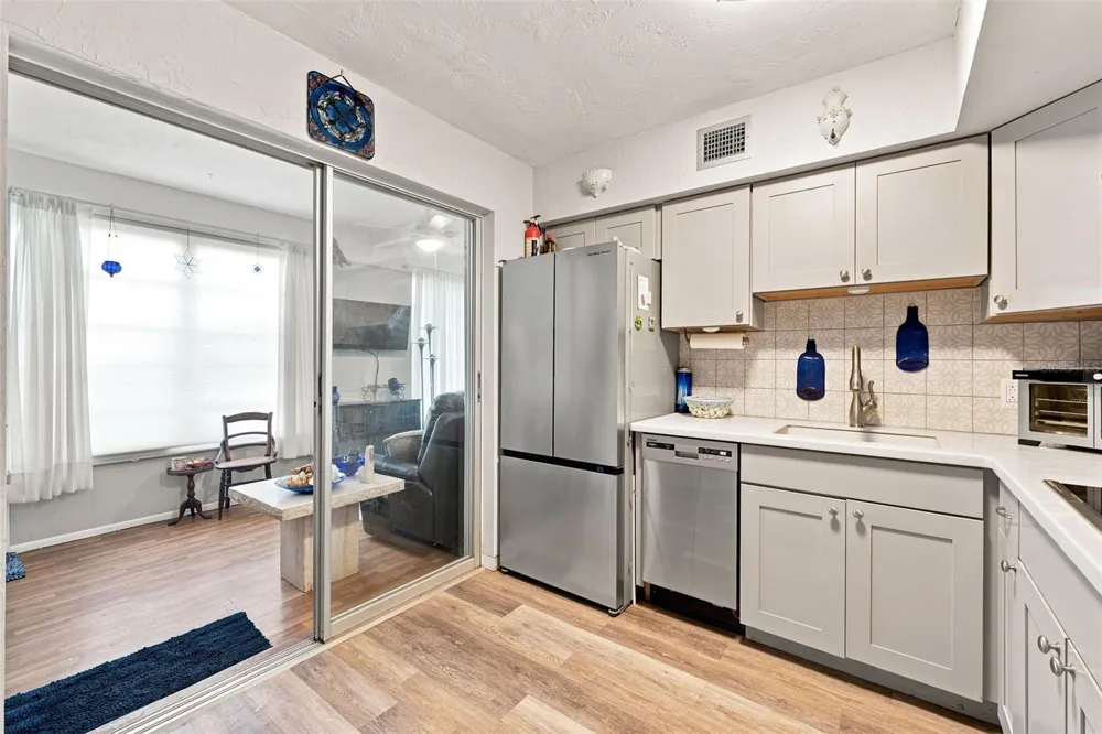 4300 58TH STREET #1817 Kenneth City, FL 33709