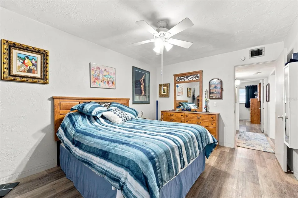 4300 58TH STREET #1817 Kenneth City, FL 33709