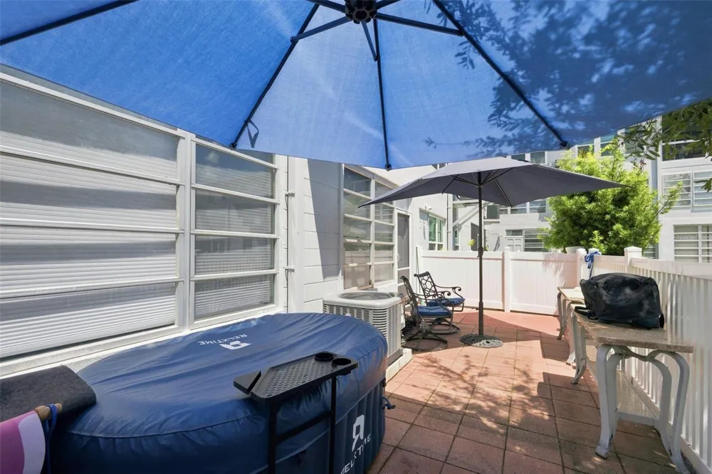 4300 58TH STREET #1817 Kenneth City, FL 33709