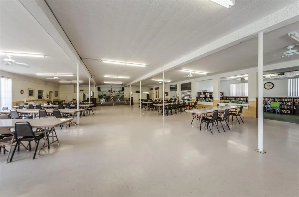 4300 58TH STREET #1817 Kenneth City, FL 33709