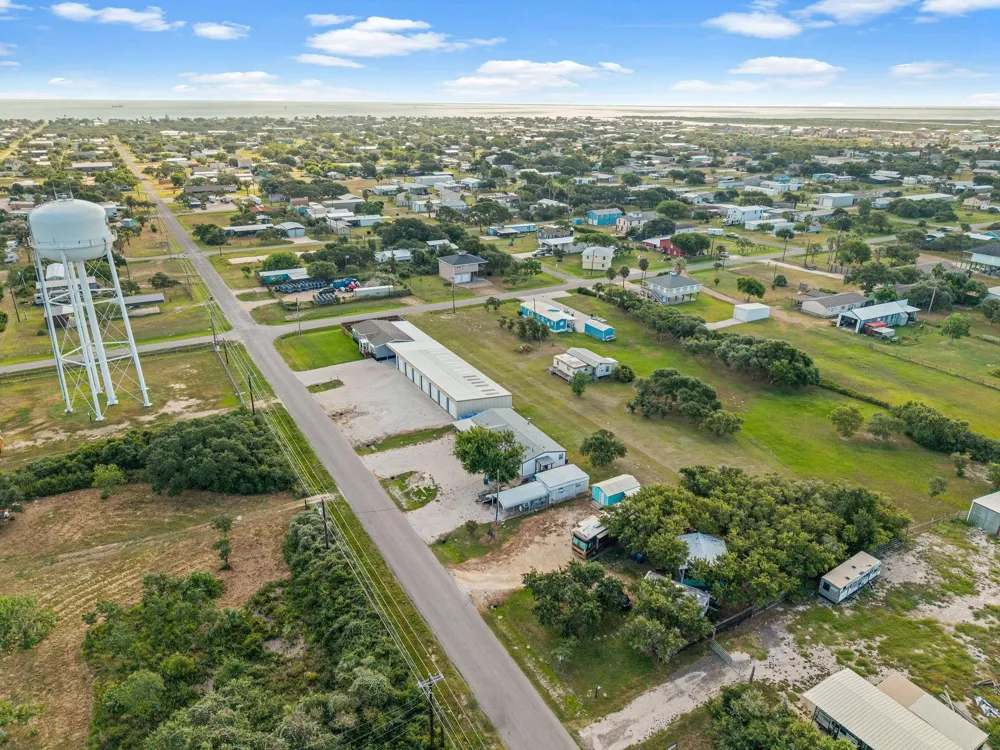 1673 W Harrison Avenue Port O Connor, TX 77982