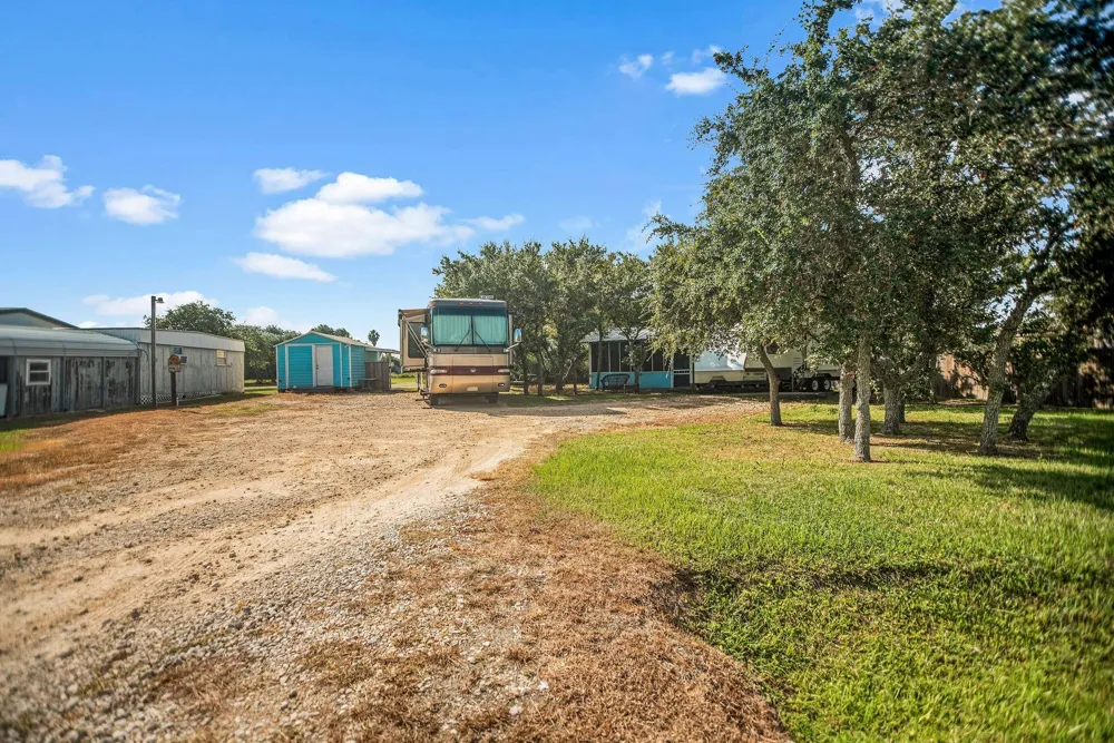 1673 W Harrison Avenue Port O Connor, TX 77982