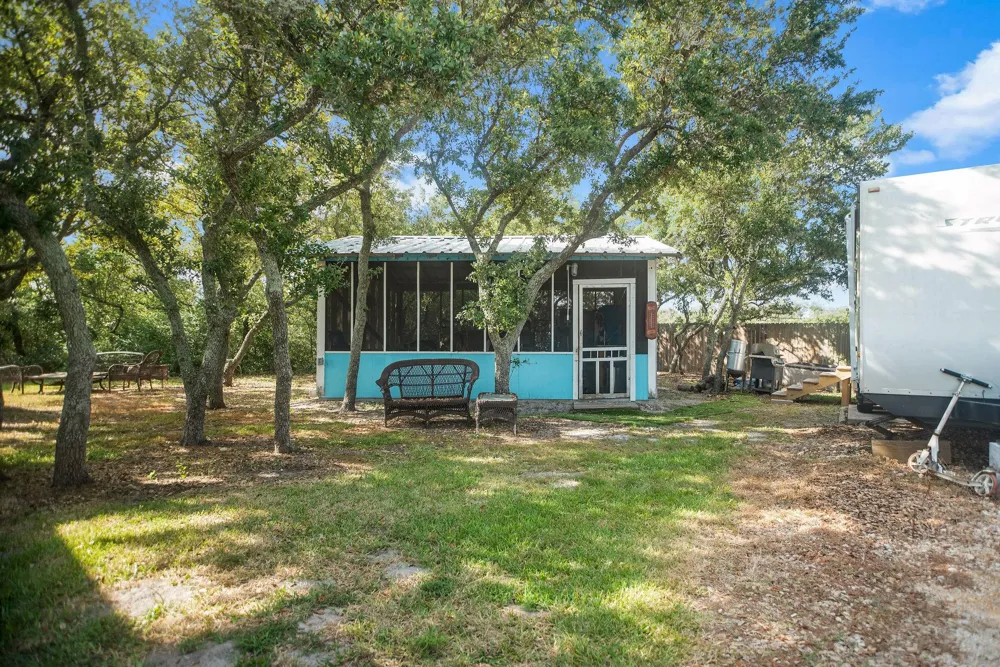1673 W Harrison Avenue Port O Connor, TX 77982