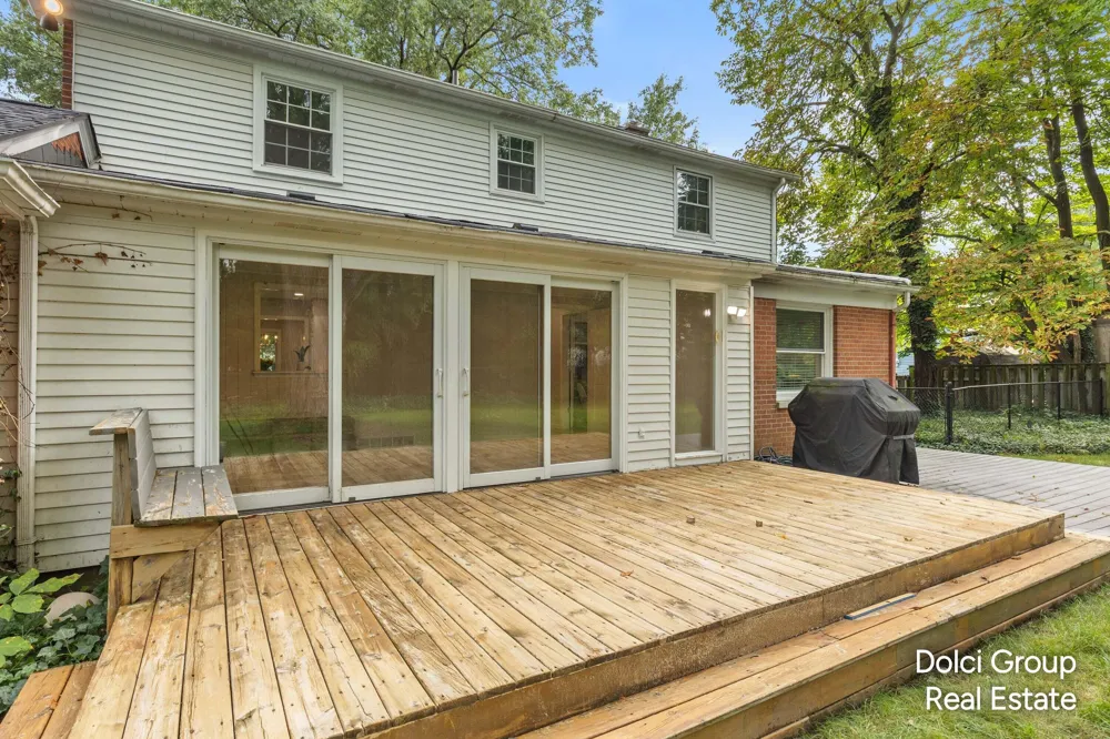 2115 Romence Street NE Grand Rapids, MI 49503