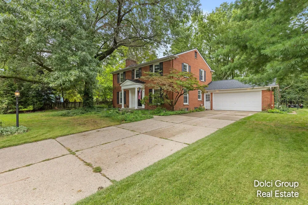 2115 Romence Street NE Grand Rapids, MI 49503