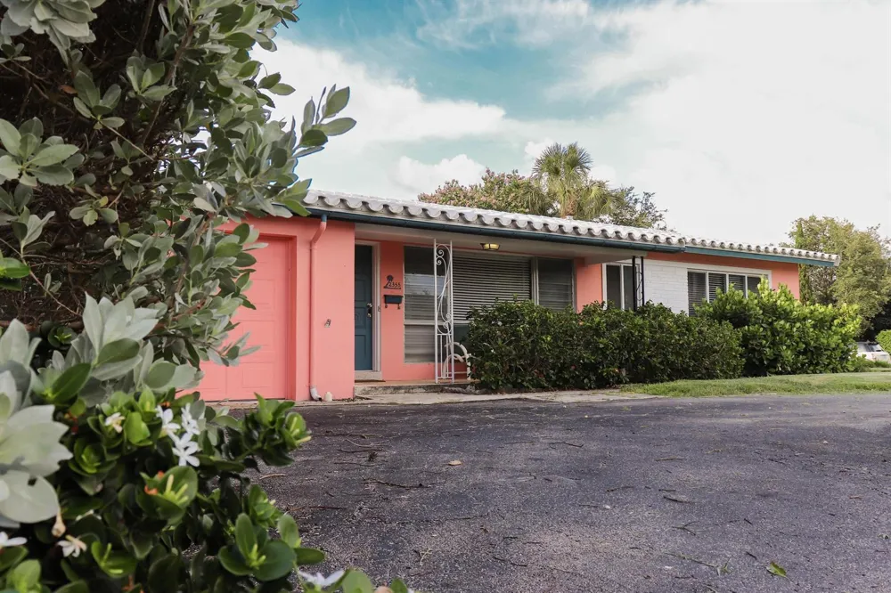 2355 NE 4TH STREET Pompano Beach, FL 33062