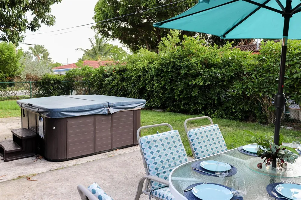 2355 NE 4TH STREET Pompano Beach, FL 33062