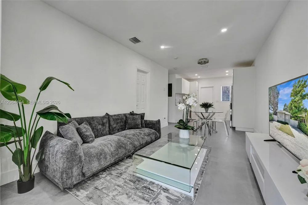 7520 NE 3rd Ave #A Miami, FL 33138