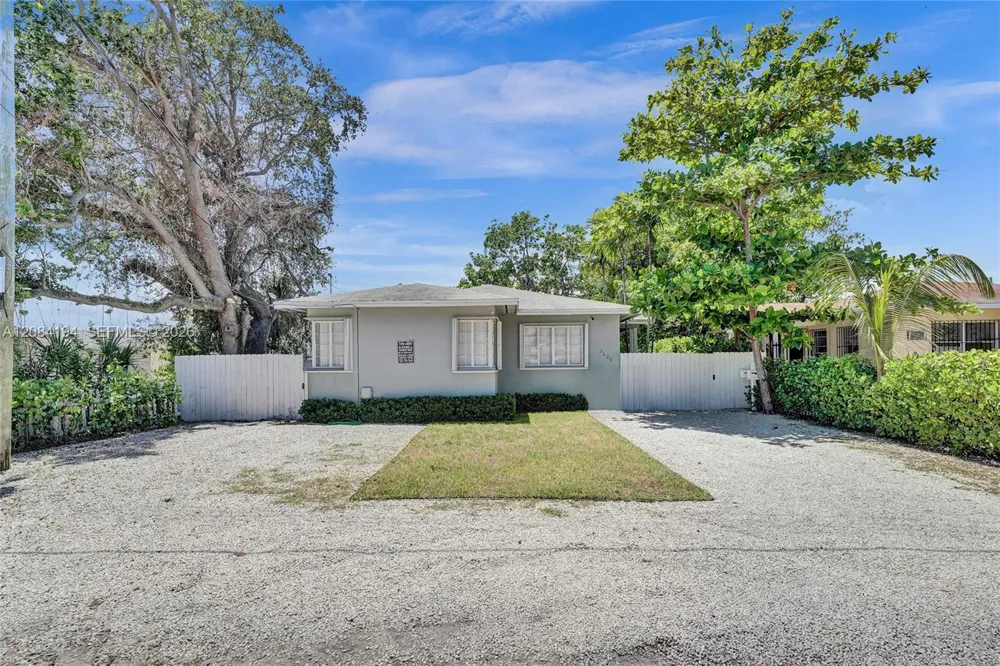 7520 NE 3rd Ave #A Miami, FL 33138