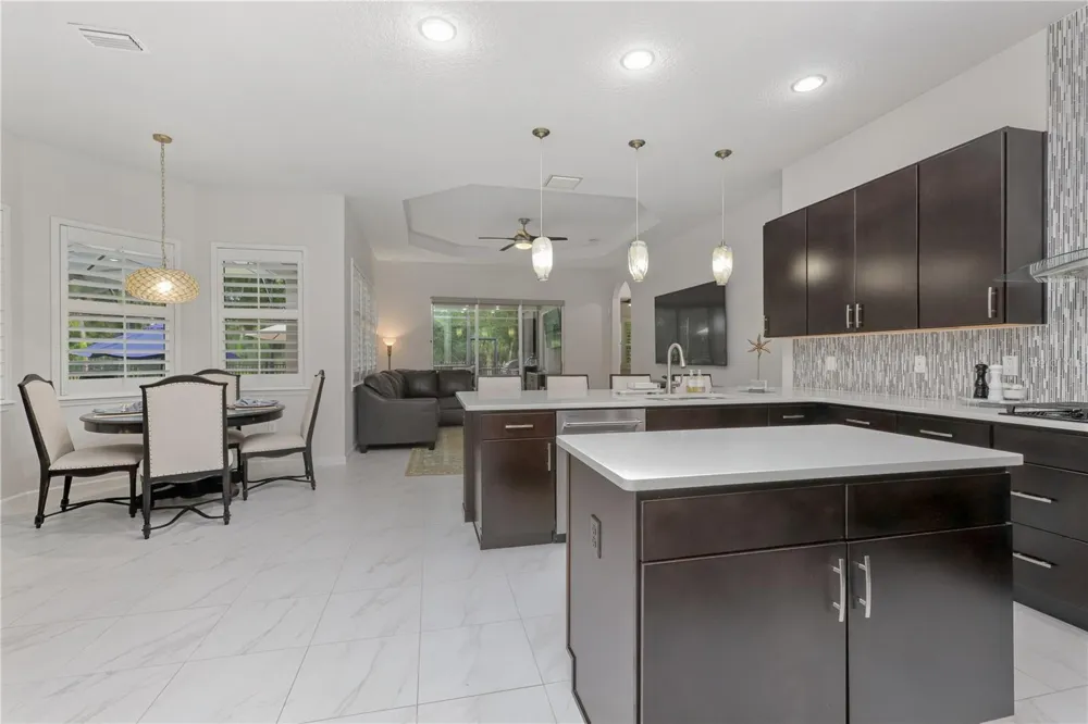 114 IVYDALE MANOR DRIVE Deland, FL 32724