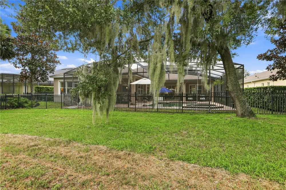 114 IVYDALE MANOR DRIVE Deland, FL 32724