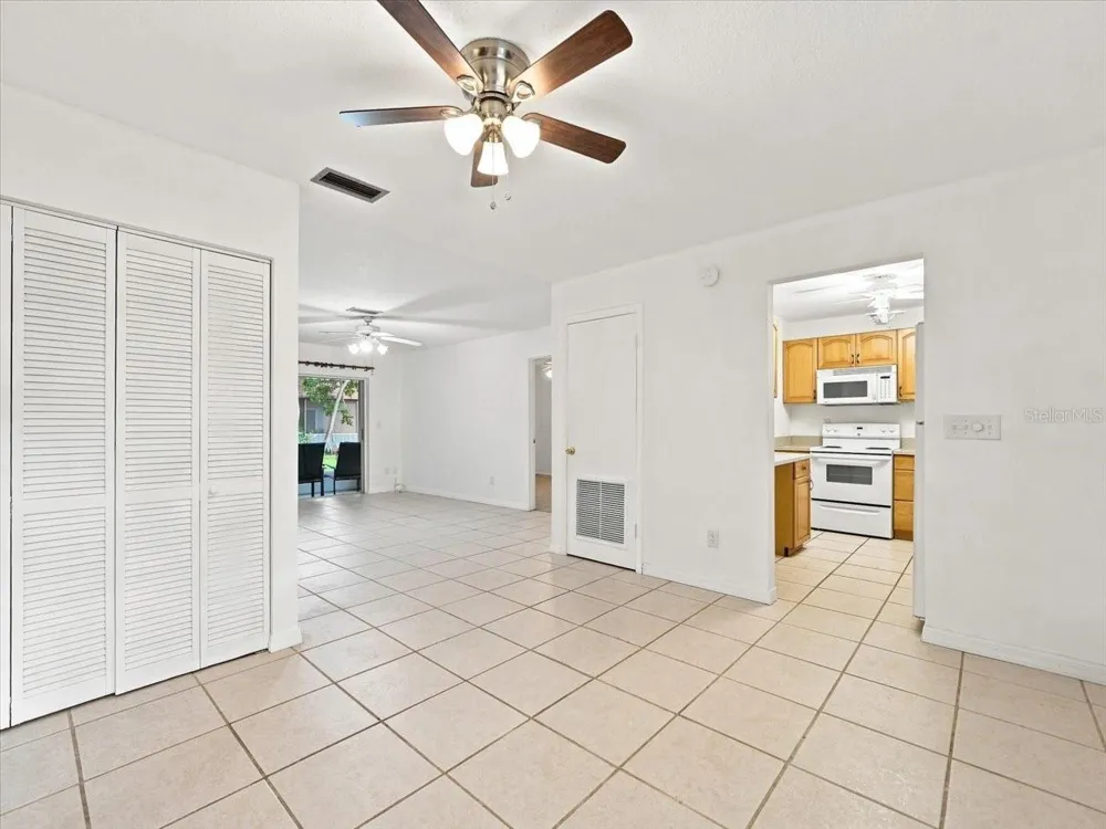9812 85TH WAY Seminole, FL 33777