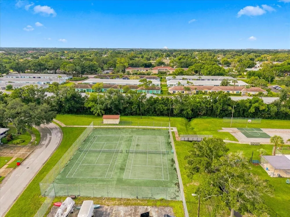 9812 85TH WAY Seminole, FL 33777