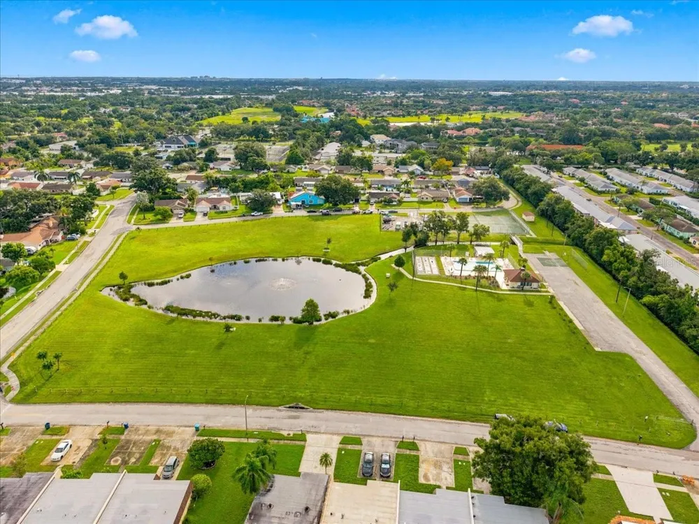 9812 85TH WAY Seminole, FL 33777