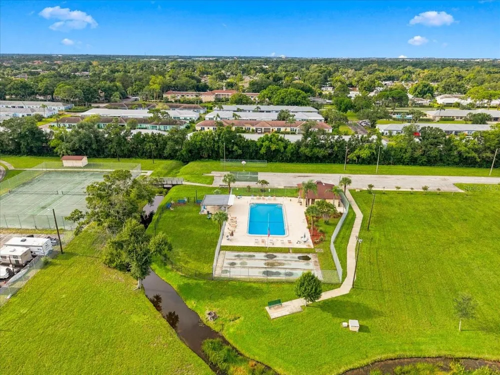9812 85TH WAY Seminole, FL 33777